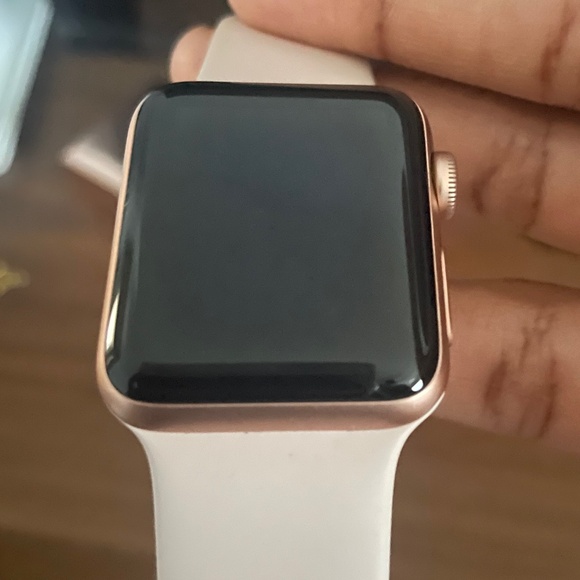 Apple Watch Series 3 - Picture 1 of 11
